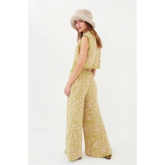 NWT For Love and Lemons Simone Wide Leg Two Piece Sweater Set Green Medium - Picture 6 of 17